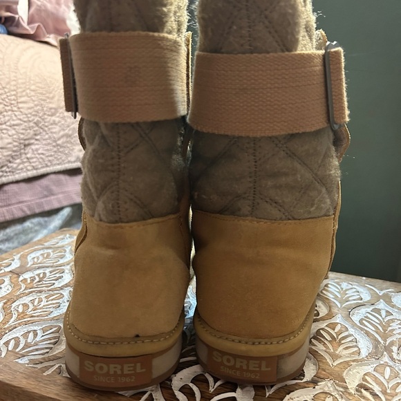 Sorel "The Campus" boot Size 8 - Picture 9 of 13